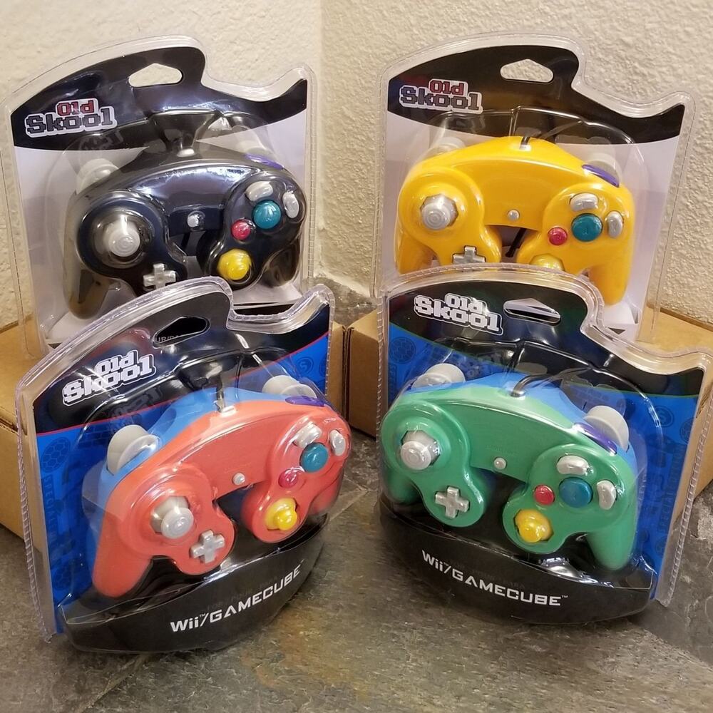 4 Gamecube Controllers - 4 Colors Bundle (NEW) Red Green Black Orange - Nintendo